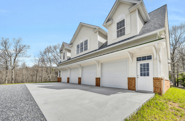 New construction garage, garage apartment, two bedroom, floyd, va